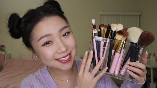 Master Your Makeup Game with This Essential Makeup Brushes Guide