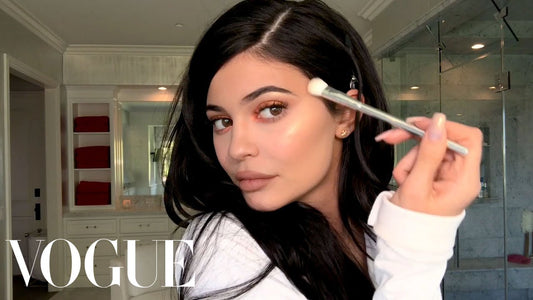 Kylie’s Everyday Glam: Step-by-Step Guide to Her Signature Makeup Look