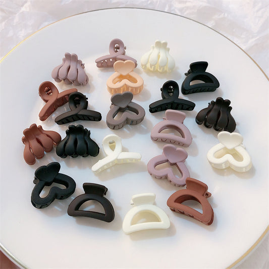 Women's Hair Clip With Frosted Back Of The Head Spoon