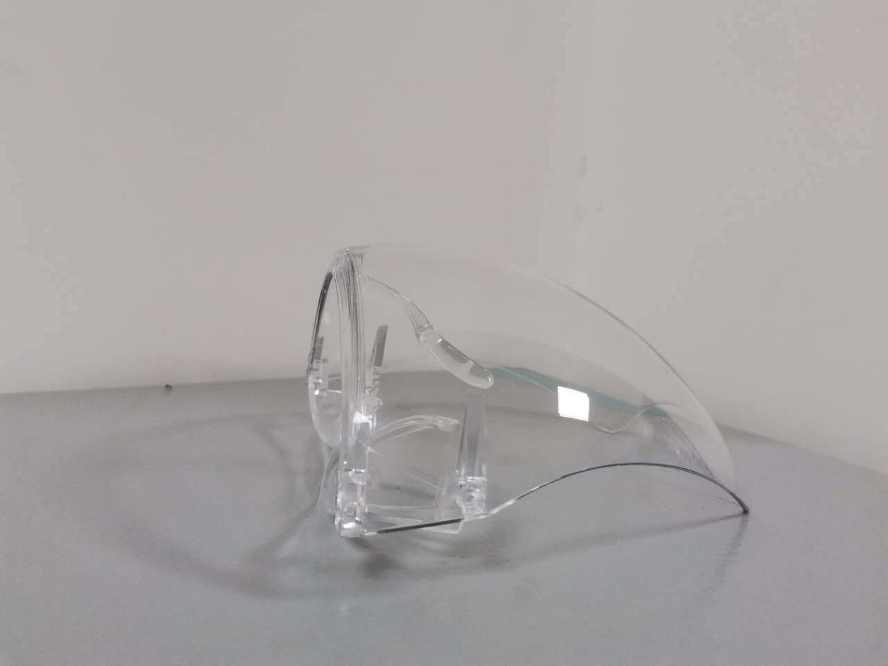 Large-Area Anti-Fogging And Anti-Foaming Mask