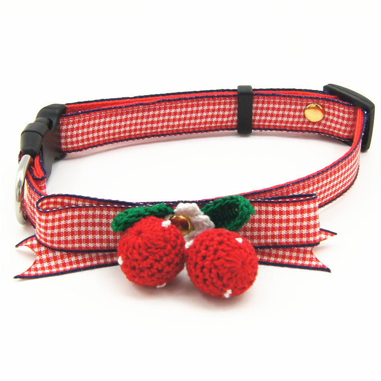 Knit strawberry pet traction set