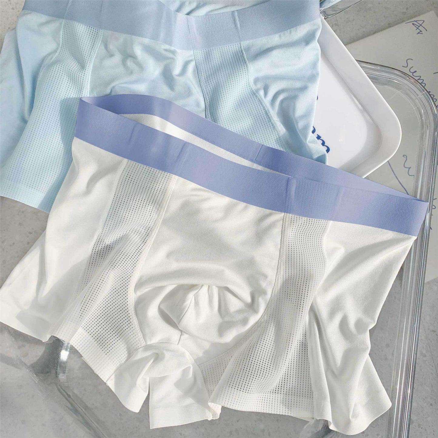 Men's Ice Silk Four-corner Thin Section Traceless Mesh Breathable Cool Feeling Lightweight Underpants
