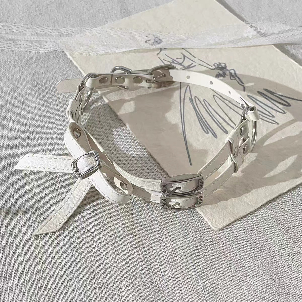 Women's Cool White Bow Leather Necklace