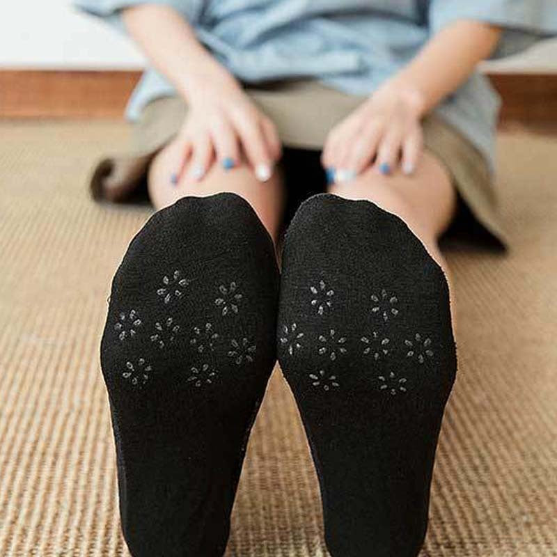 Shallow Mouth Ice Silk Silicone Non-Slip Socks