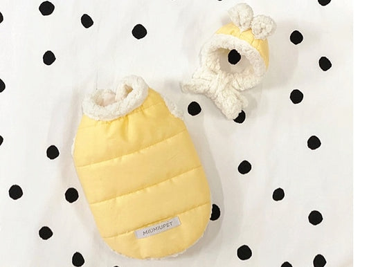 Pet clothes keep warm