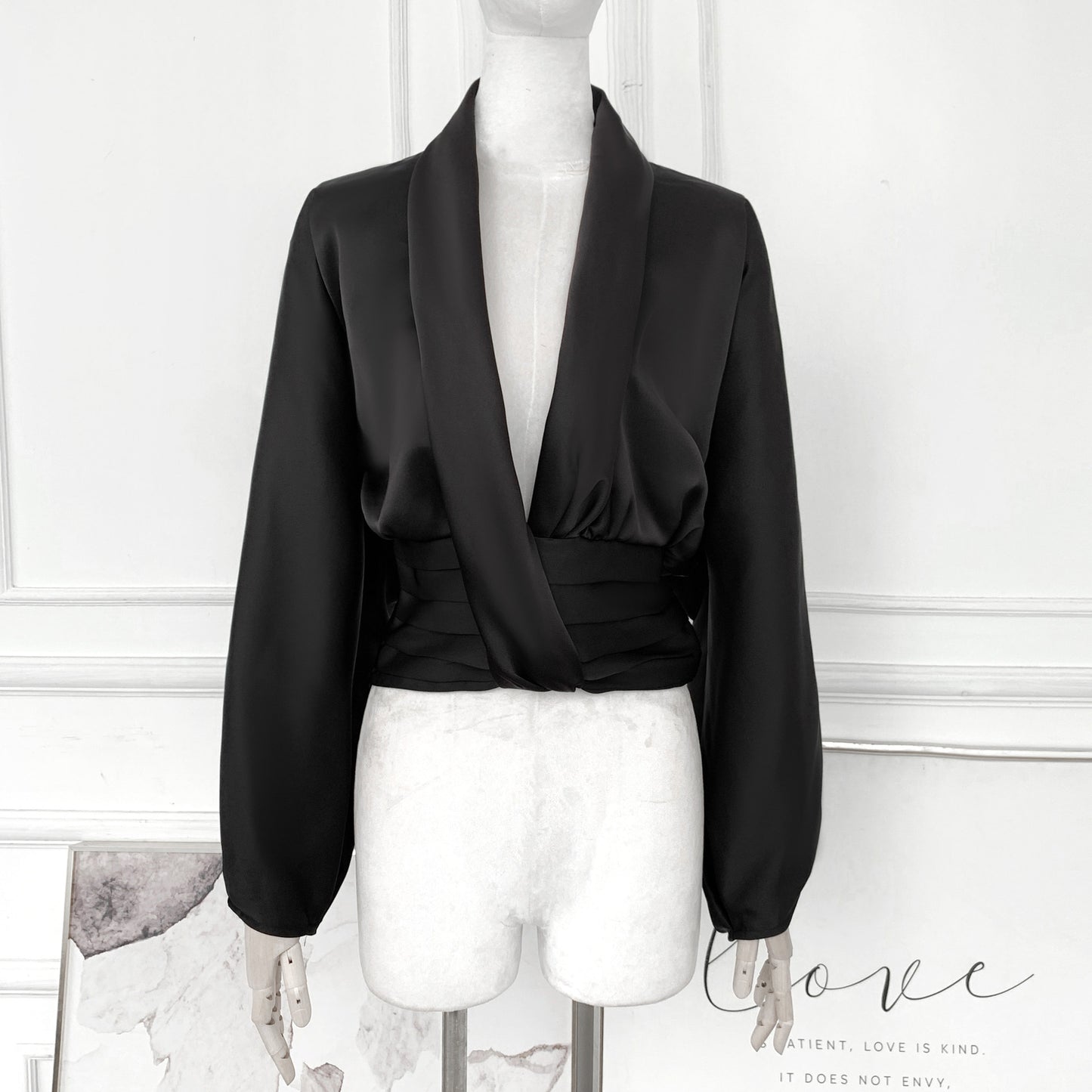 French Drape Low-cut Cinched Pleated Long Sleeve Shirt