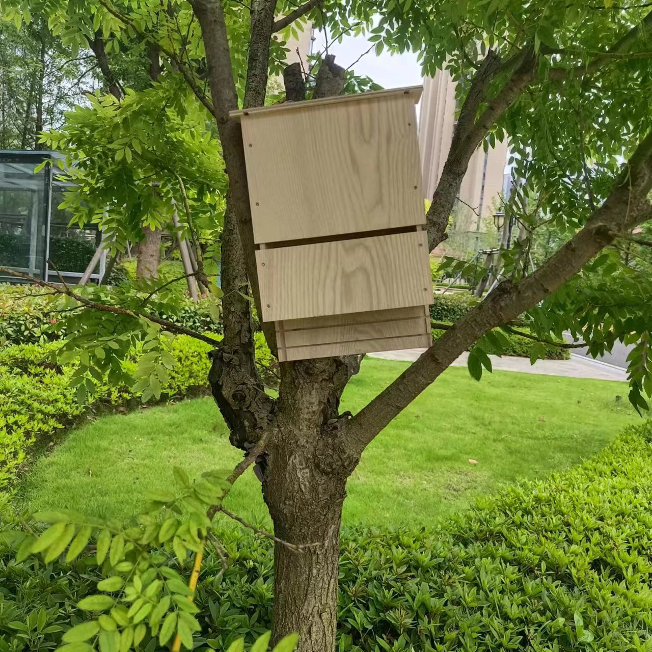 Wooden Bat Nest Hanging Outdoor Garden Eaves Bat Habitat