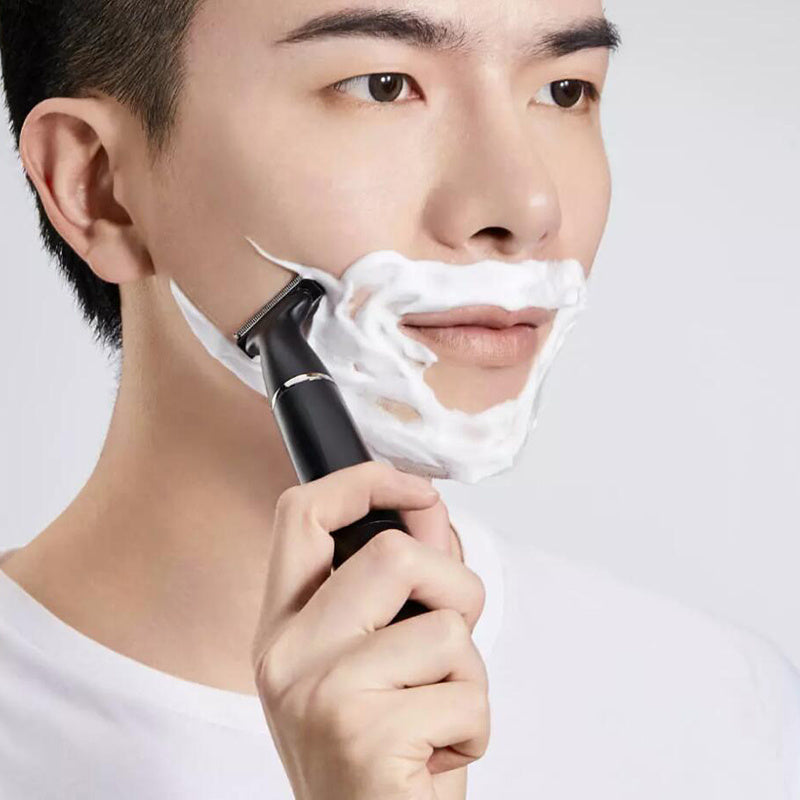 Wet And Dry Eyebrow Trimmer For Body, Leg And Armpit Hair