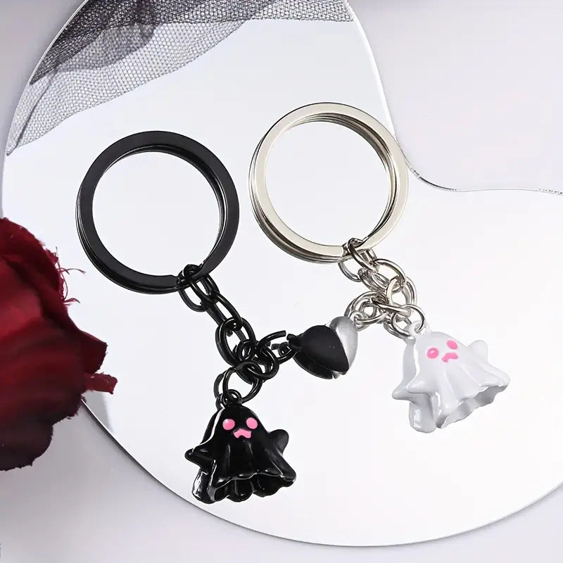 Unique Bag Hanging Halloween Ghost Keychain Cute Couple Magnetic Ghost Pendant Lovers Ornaments Key Rings Key Decoration
